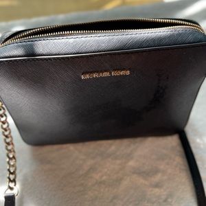 Michael Kors, Black/gold, crossover style